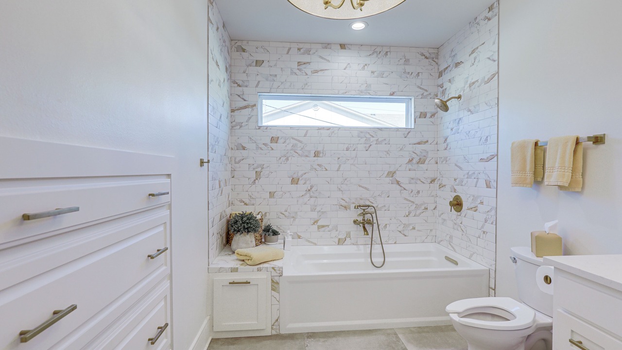Photo of Bathroom in Ovilla