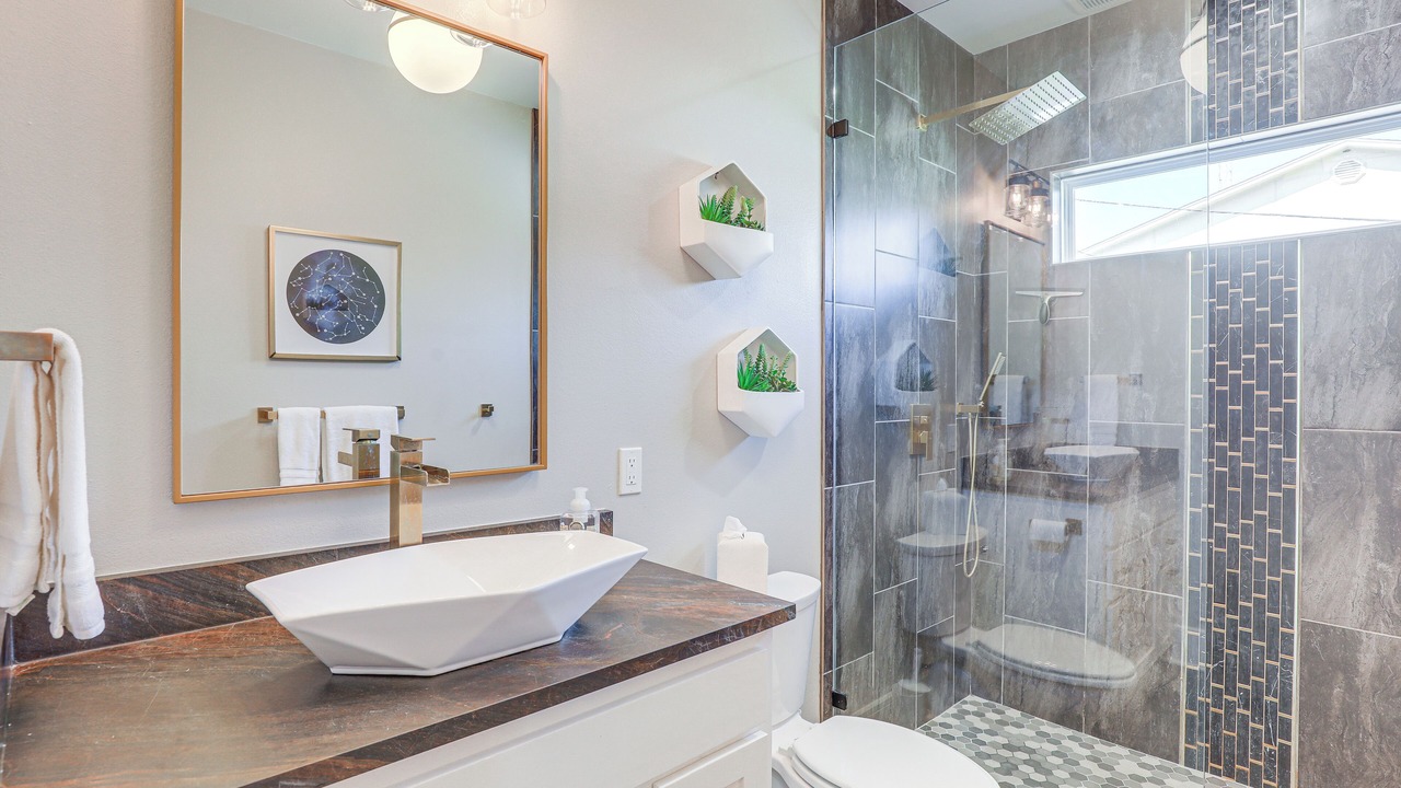 Photo of Bathroom in Ovilla
