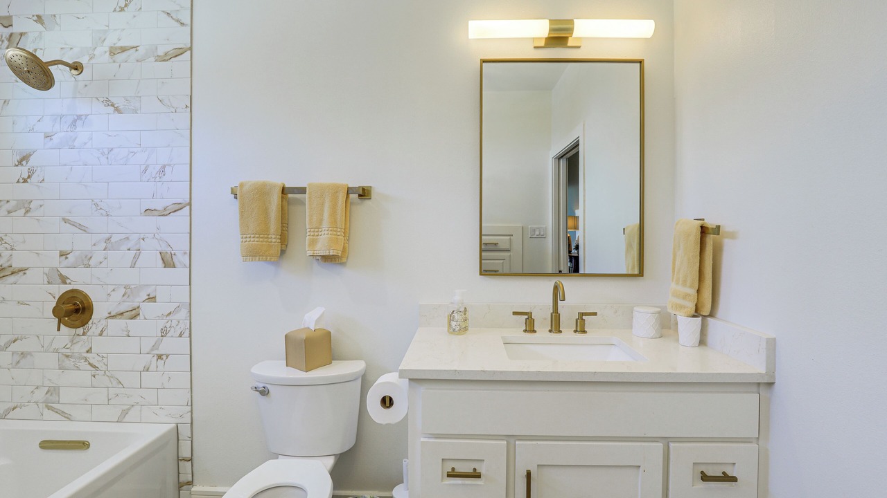 Photo of Bathroom in Ovilla