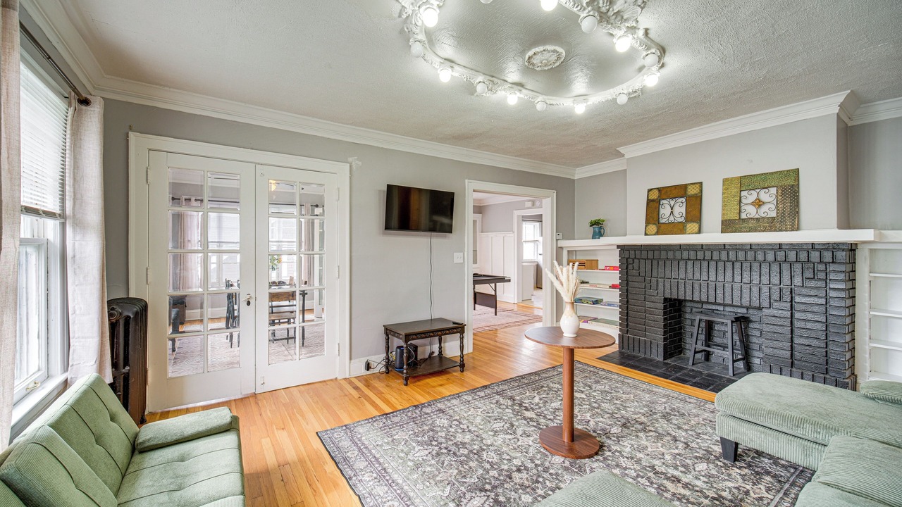 Photo of Bedroom in Cleveland