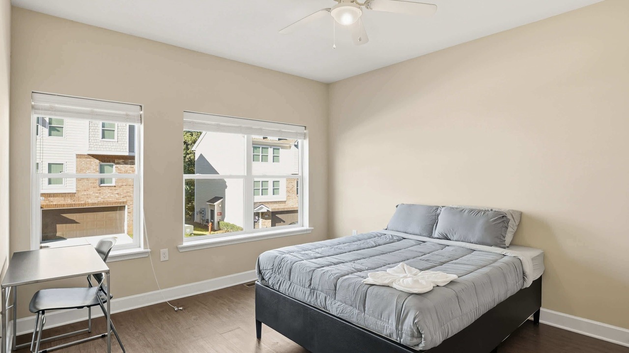 Photo of Bedroom in Central
