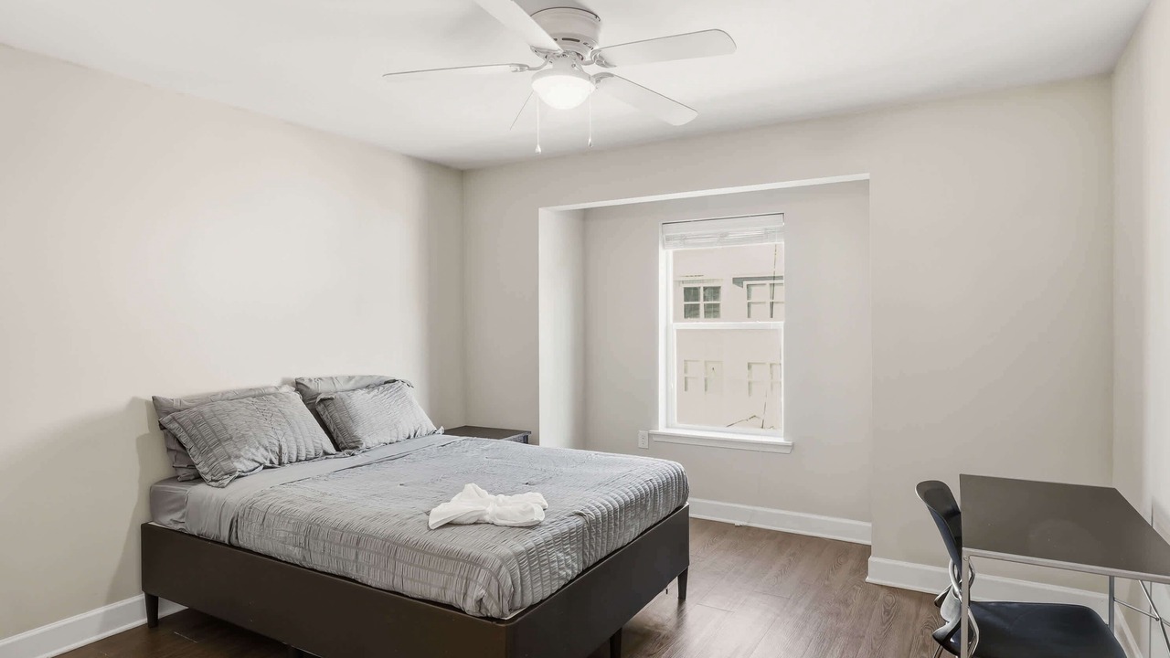 Photo of Bedroom in Central