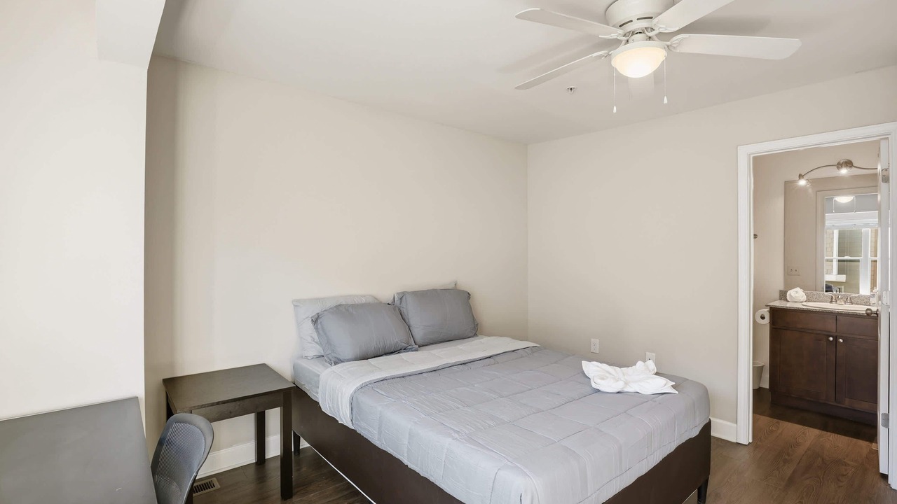 Photo of Bedroom in Central