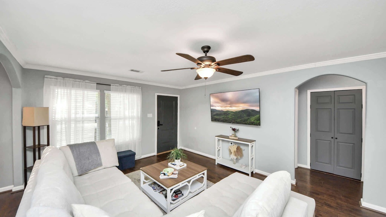 Photo of Livingroom in Foster Place