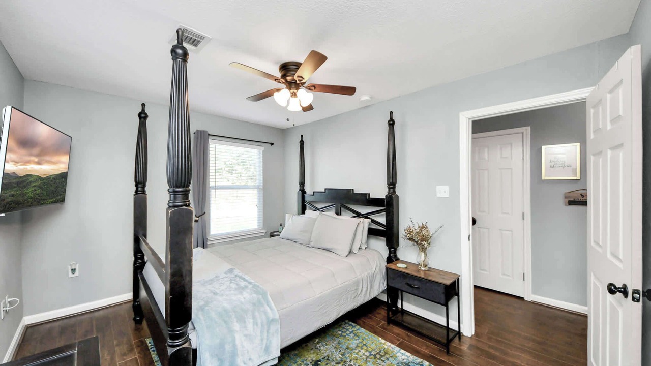 Photo of Bedroom in Foster Place
