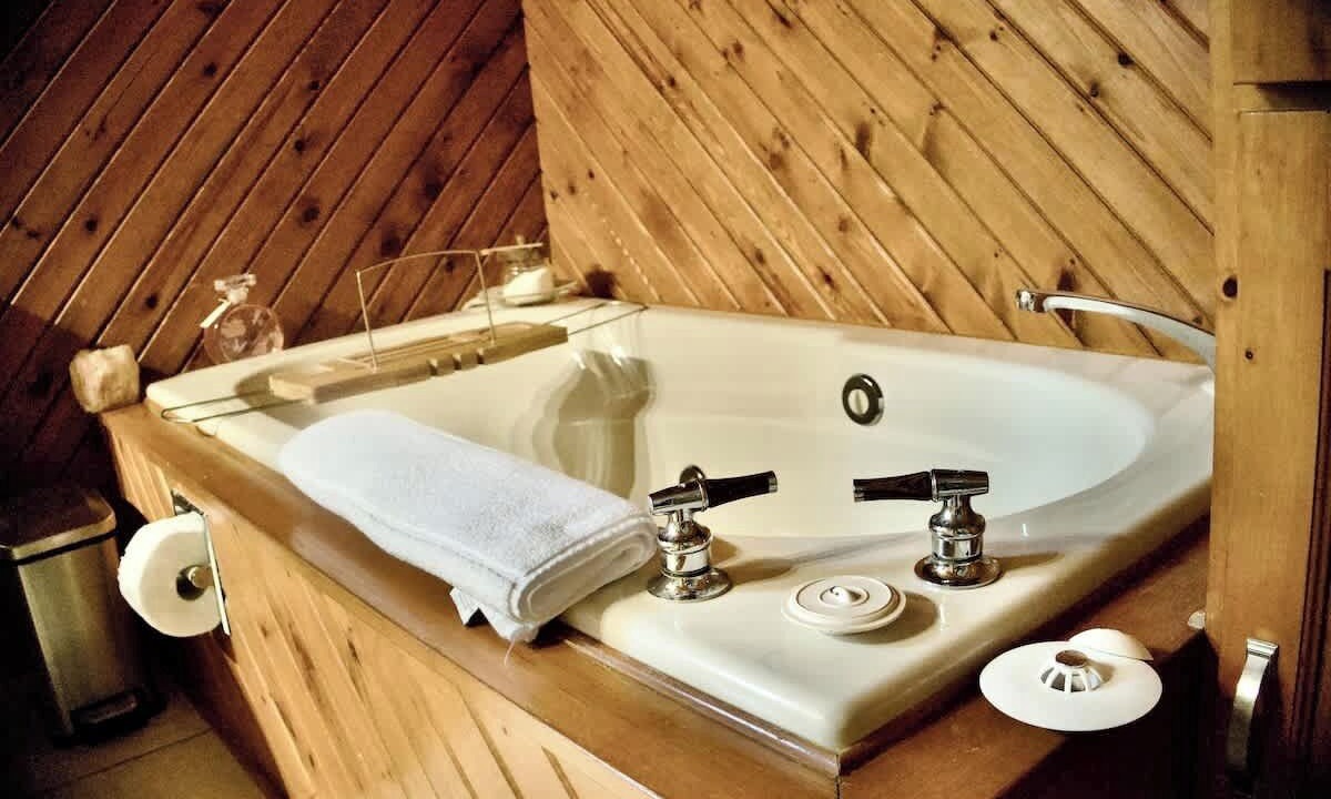 Photo of Bathroom in Eagle Lake