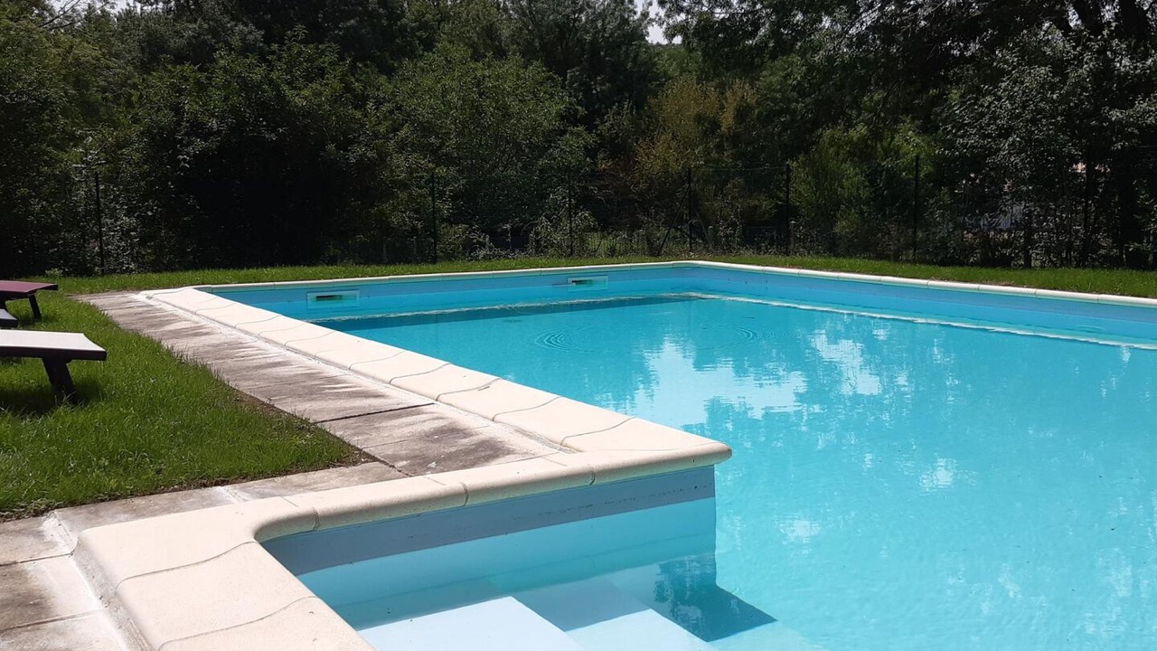 Photo of Outdoor in Naves