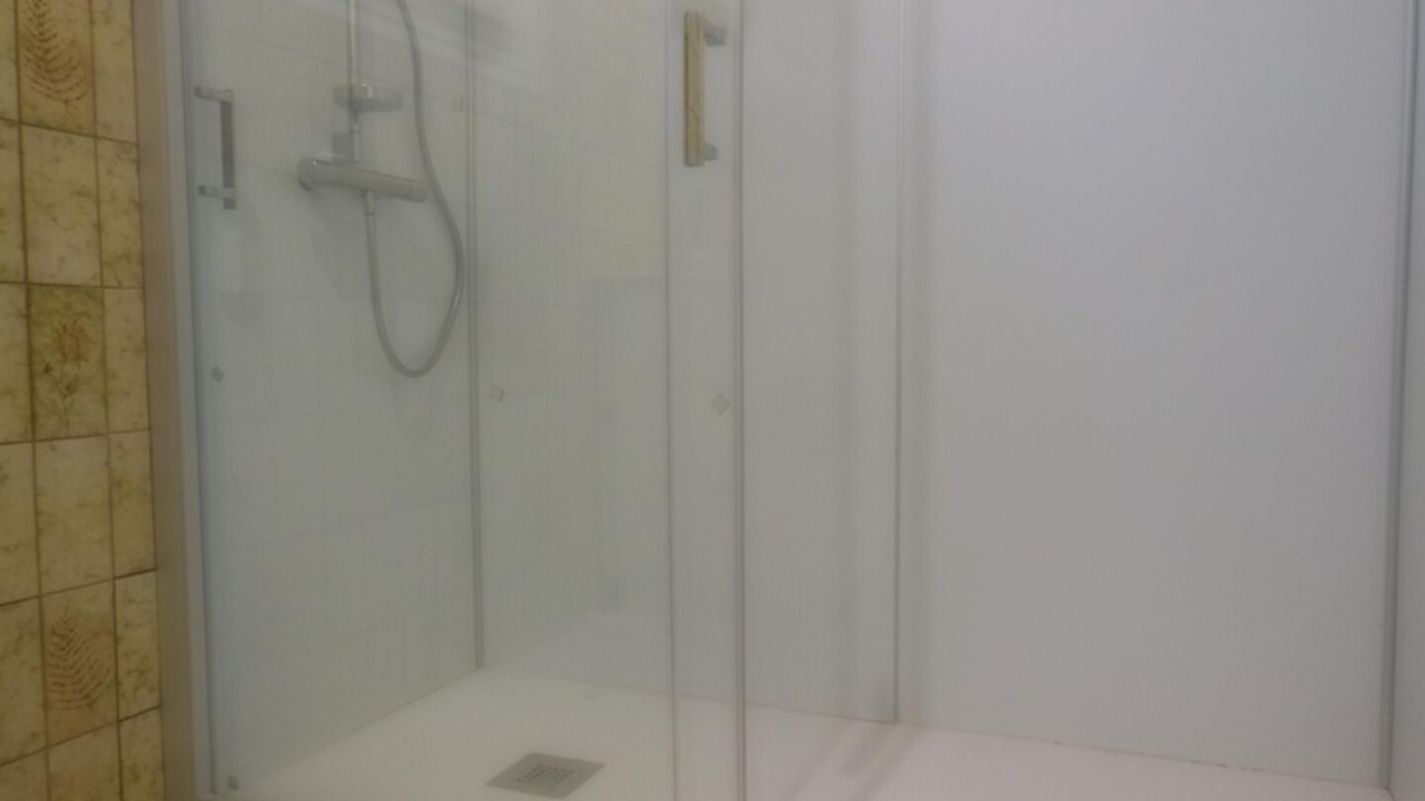 Photo of Bathroom in Naves