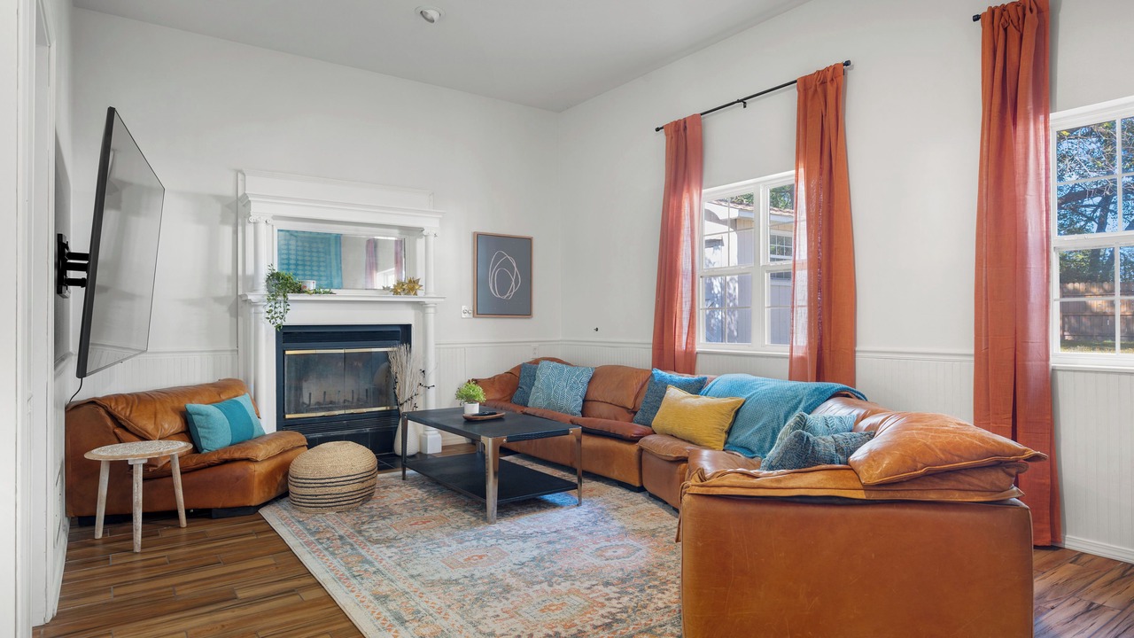 Photo of Livingroom in Joplin