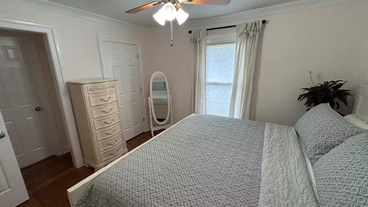 Photo of Bedroom in Garner