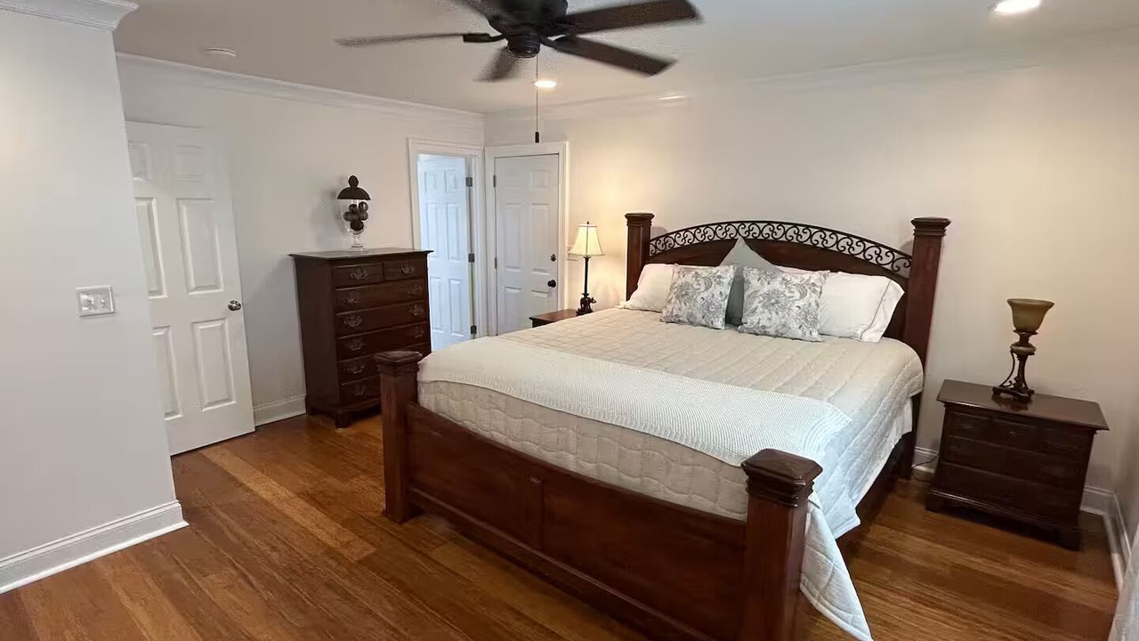 Photo of Bedroom in Garner