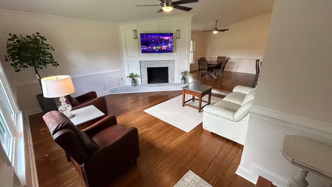 Photo of Livingroom in Garner