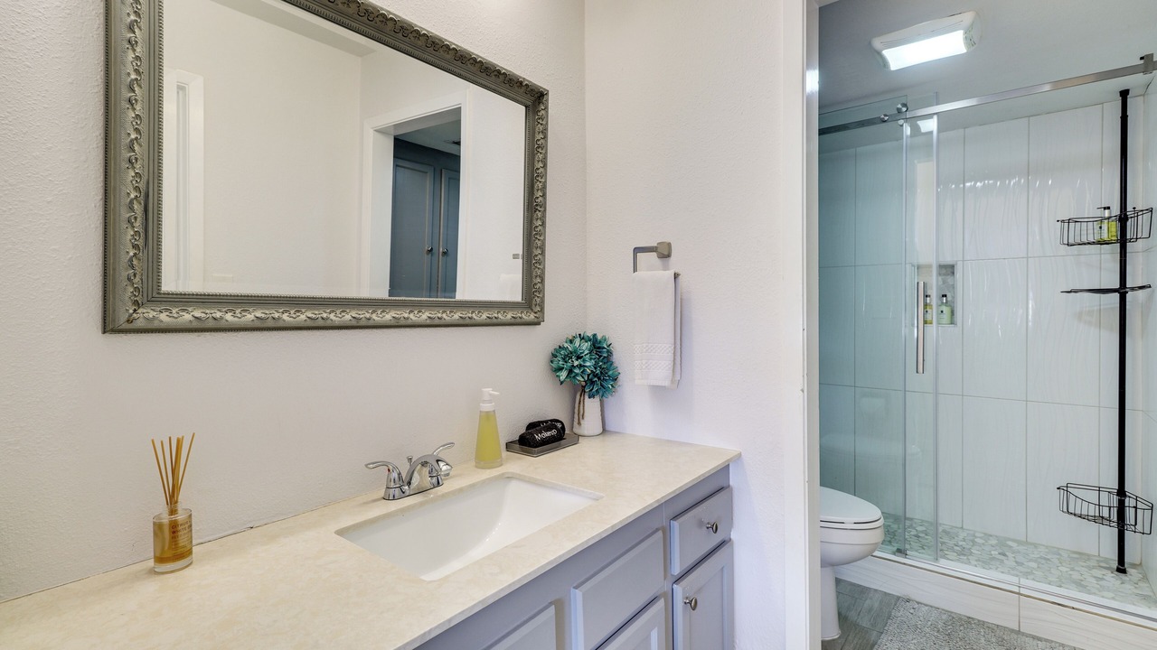 Photo of Bathroom in Lakeway