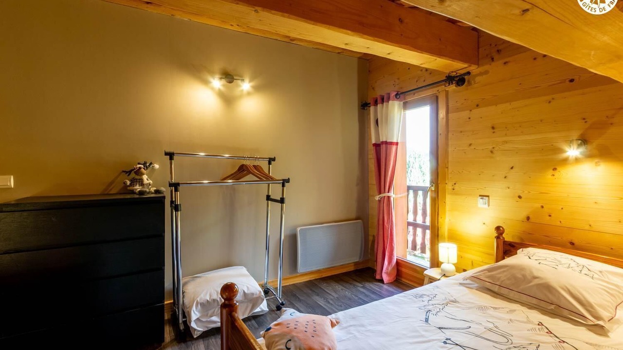 Photo of Bedroom in Areches