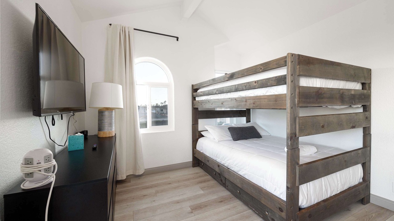 Photo of Bedroom in North Pacific Beach