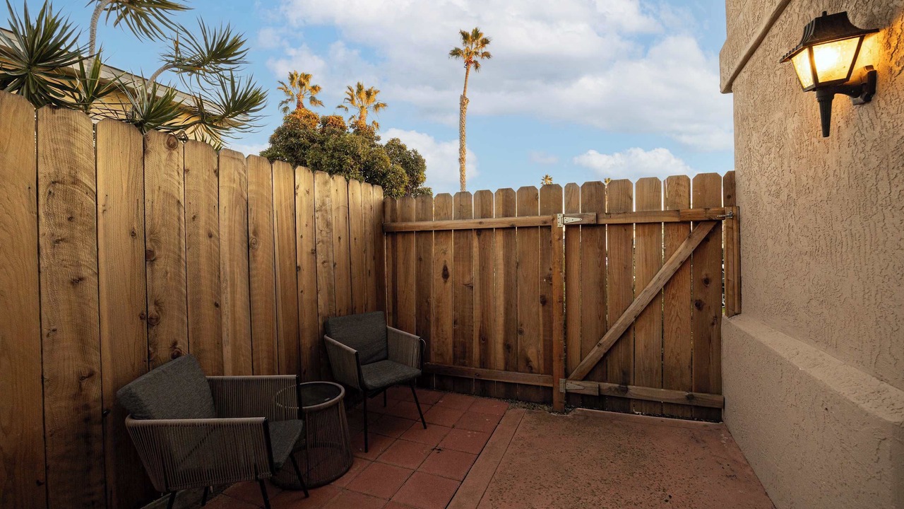 Photo of Patio Balcony in North Pacific Beach