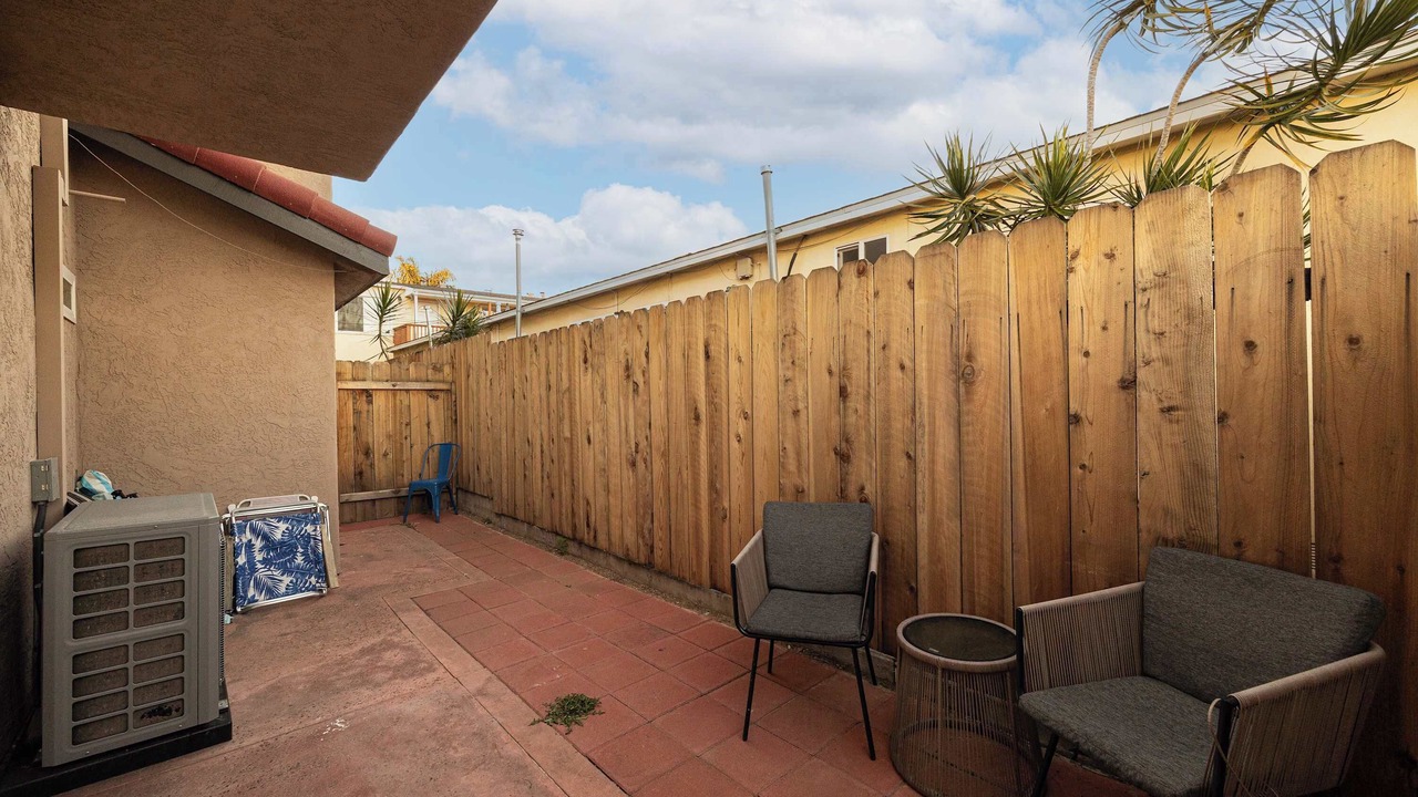 Photo of Patio Balcony in North Pacific Beach