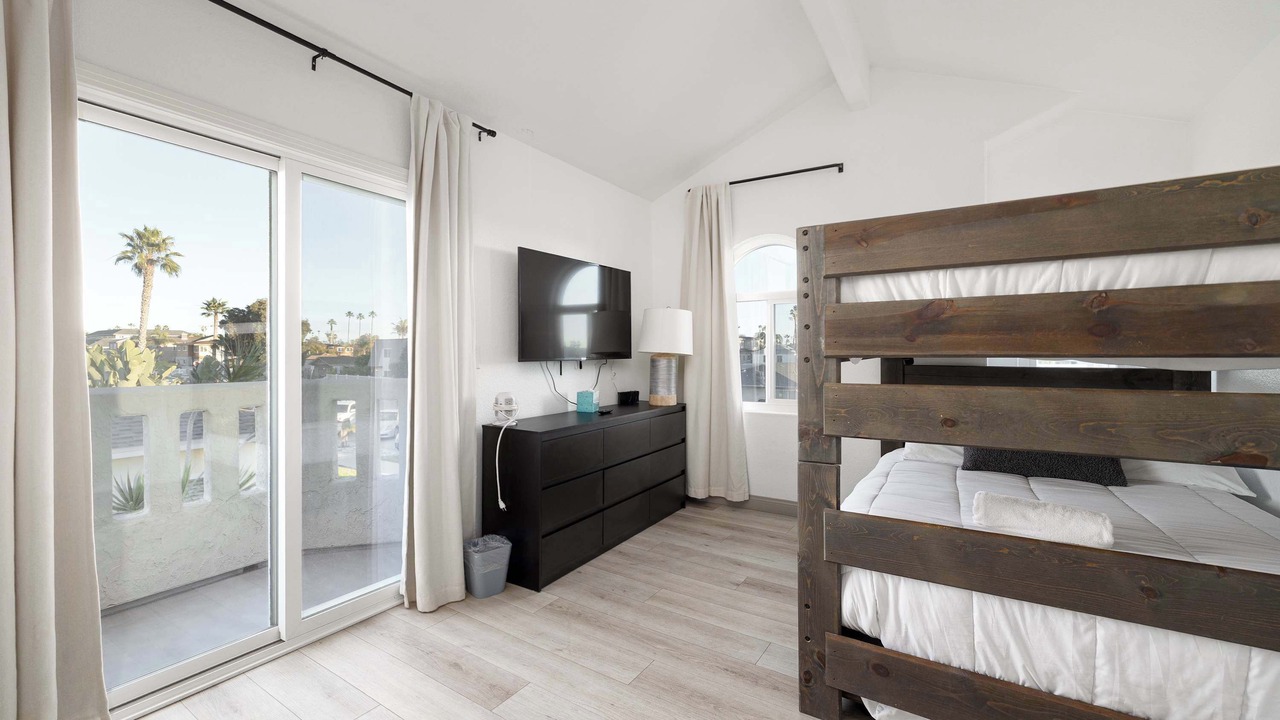 Photo of Bedroom in North Pacific Beach