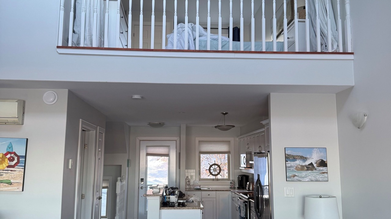Photo of Livingroom in Western Shore