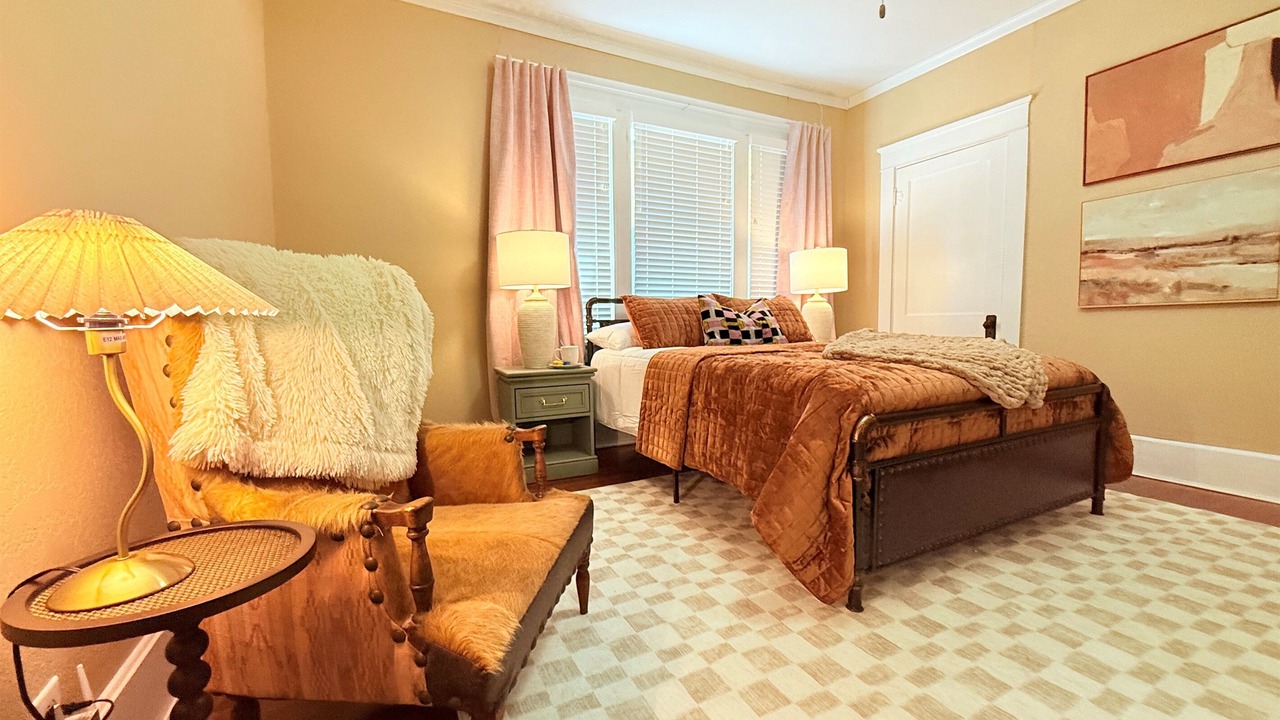 Photo of Bedroom in Original Town North