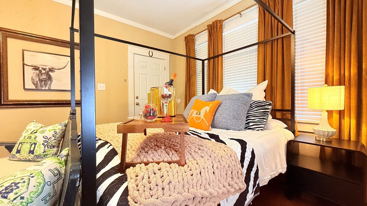 Photo of Bedroom in Original Town North