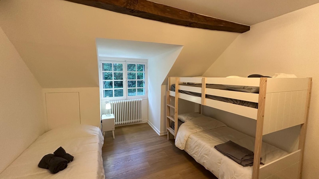 Photo of Bedroom in Chevillon-sur-Huillard