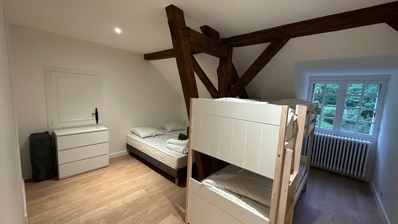 Photo of Bedroom in Chevillon-sur-Huillard