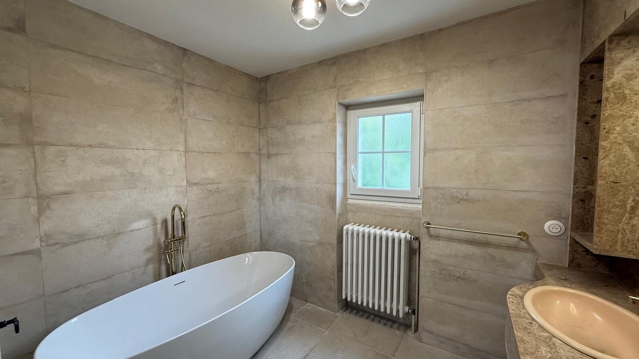 Photo of Bathroom in Chevillon-sur-Huillard