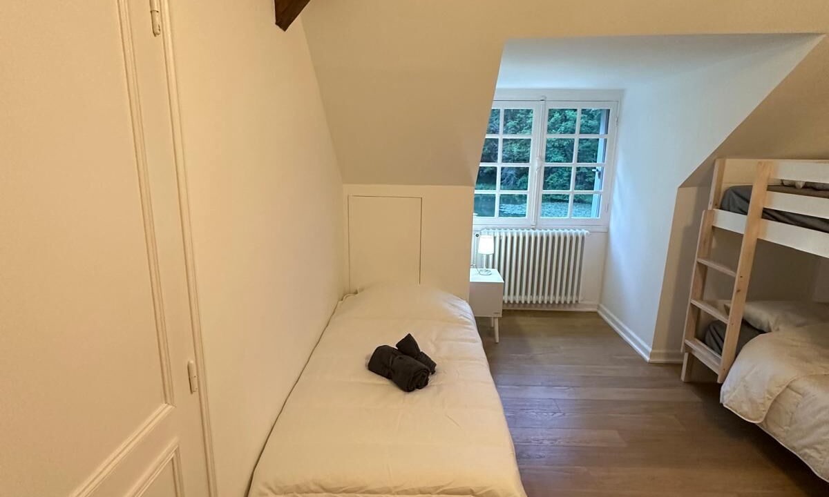 Photo of Bedroom in Chevillon-sur-Huillard