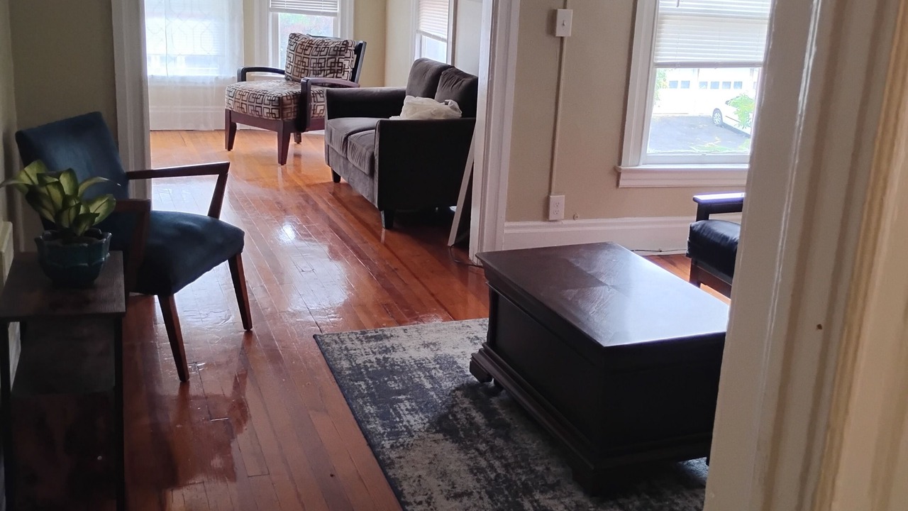 Photo of Livingroom in Westside