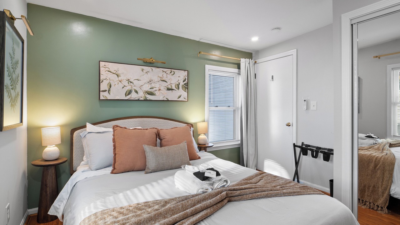 Photo of Bedroom in Wellington-Harrington