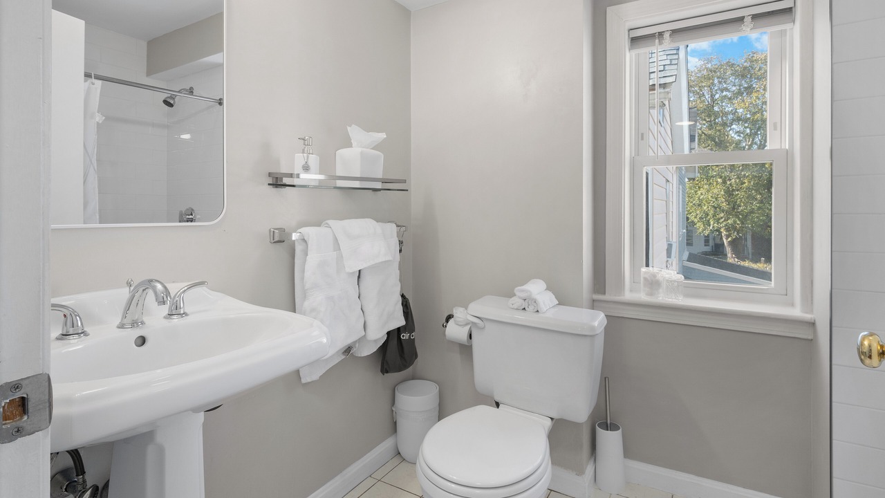 Photo of Bathroom in Wellington-Harrington