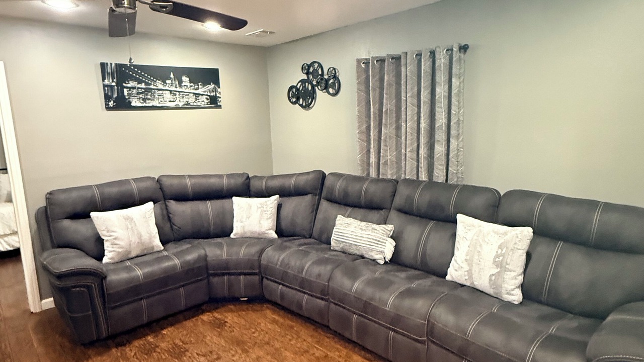 Photo of Livingroom in Irving