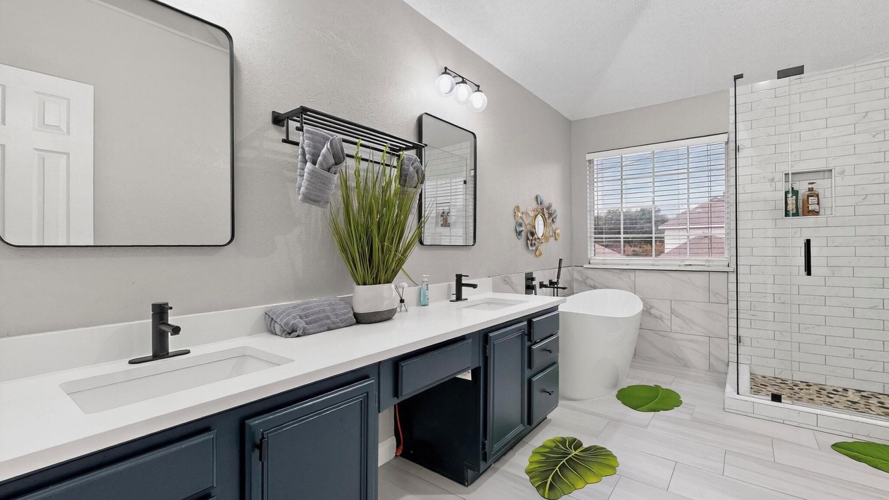 Photo of Bathroom in Allen
