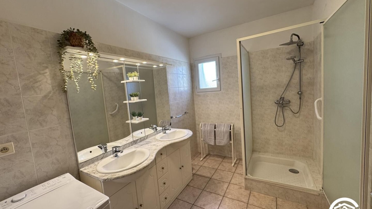 Photo of Bathroom in Elne
