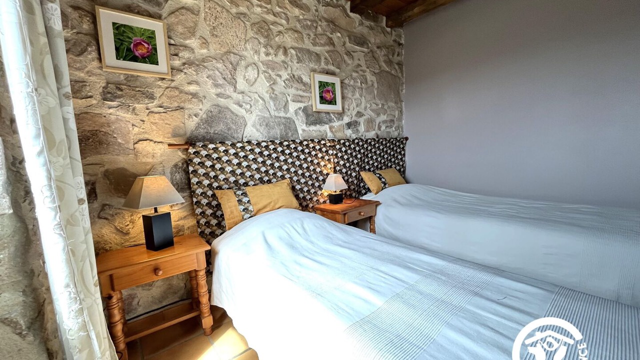 Photo of Bedroom in Saint-Laurent-de-Cerdans