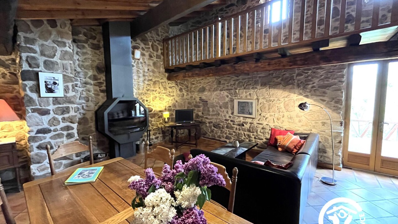 Photo of Livingroom in Saint-Laurent-de-Cerdans