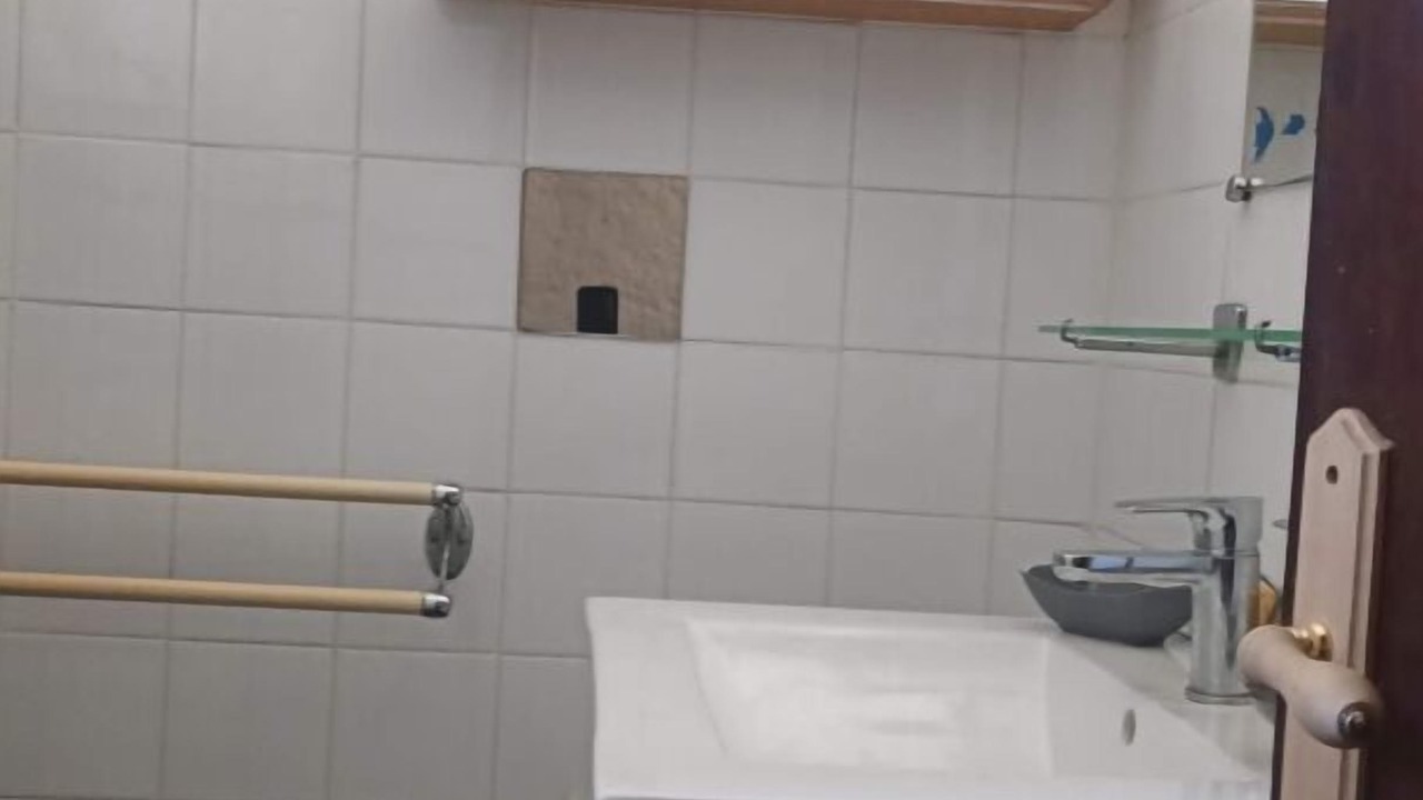 Photo of Bathroom in Saint-Genis