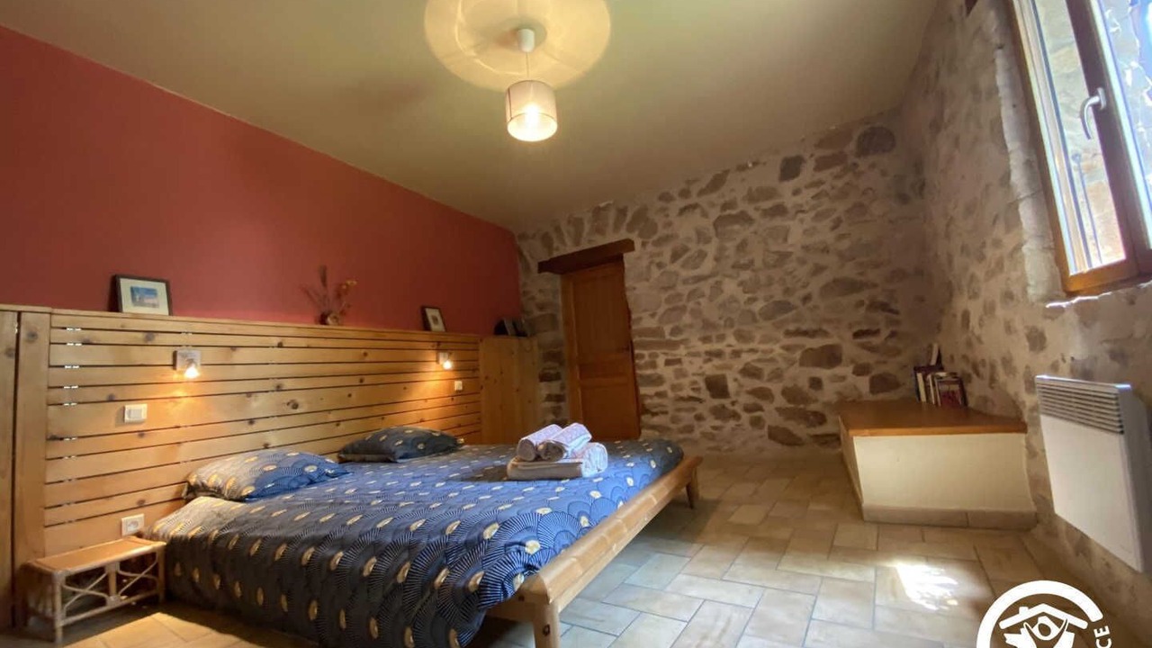 Photo of Bedroom in Saint-Laurent-de-Cerdans