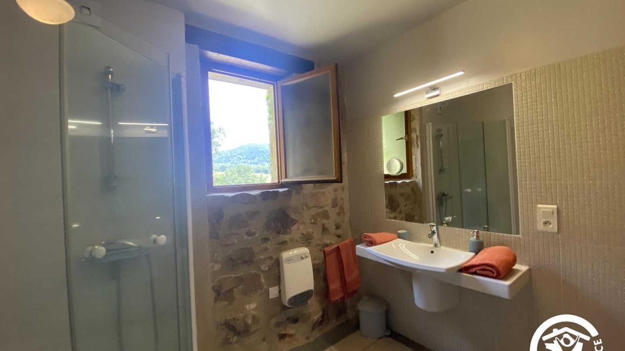 Photo of Bathroom in Saint-Laurent-de-Cerdans