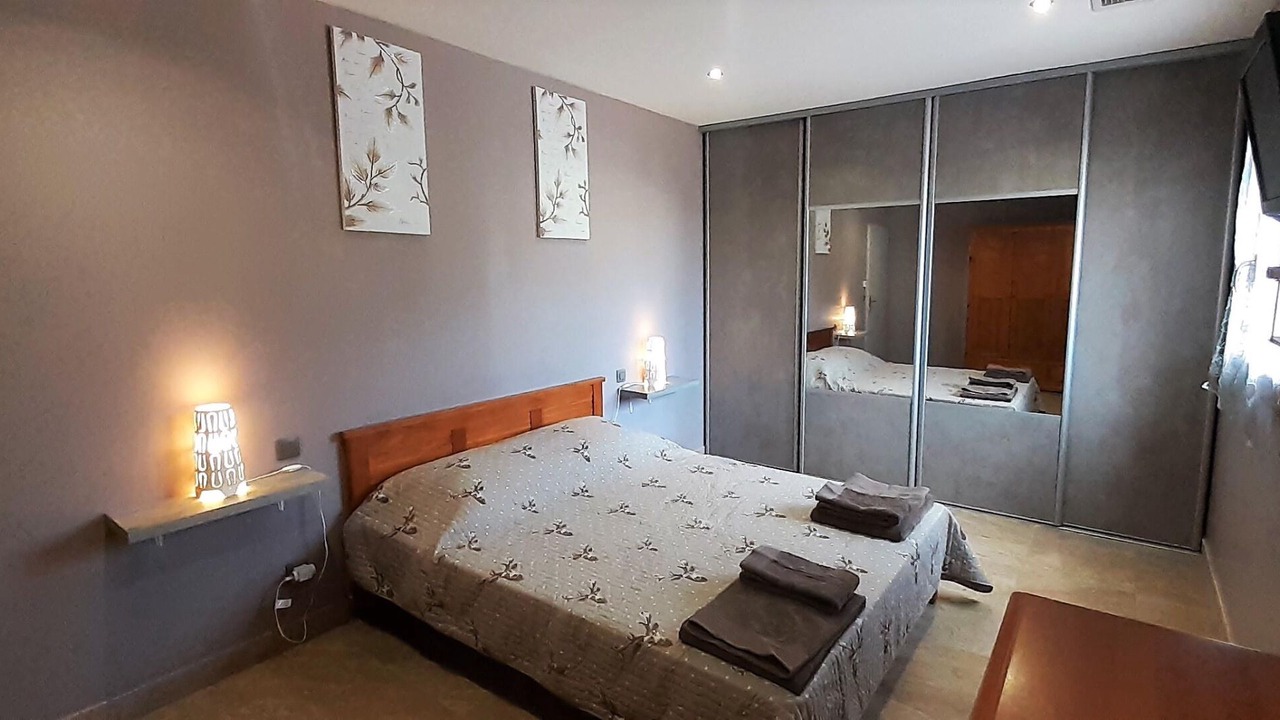 Photo of Bedroom in Thuir