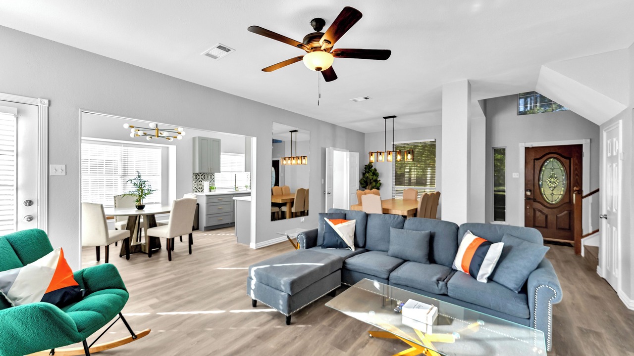 Photo of Livingroom in Lewisville