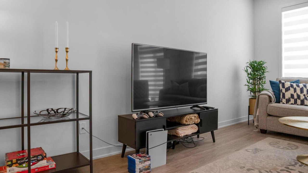 Photo of Livingroom in Ottawa Division