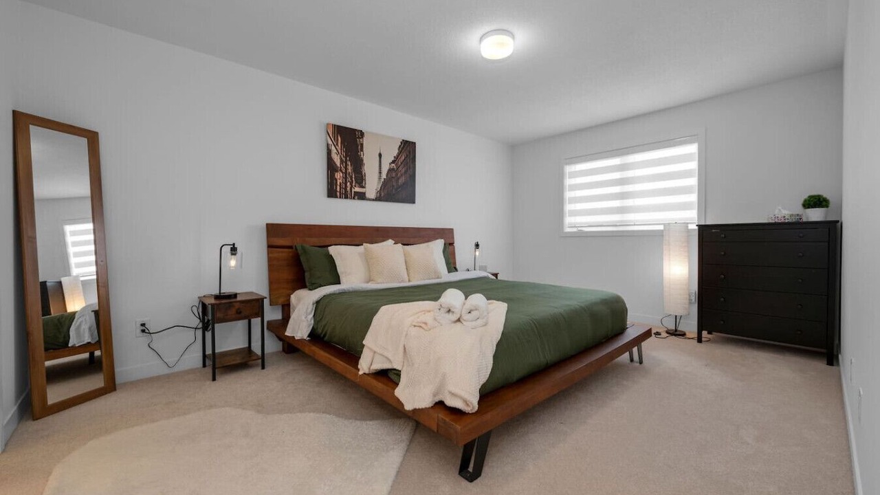 Photo of Bedroom in Ottawa Division