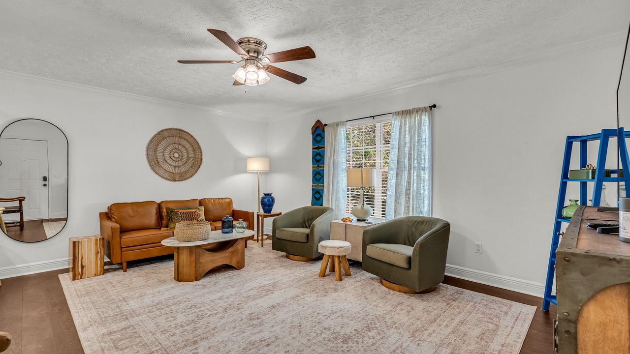 Photo of Livingroom in Starkville