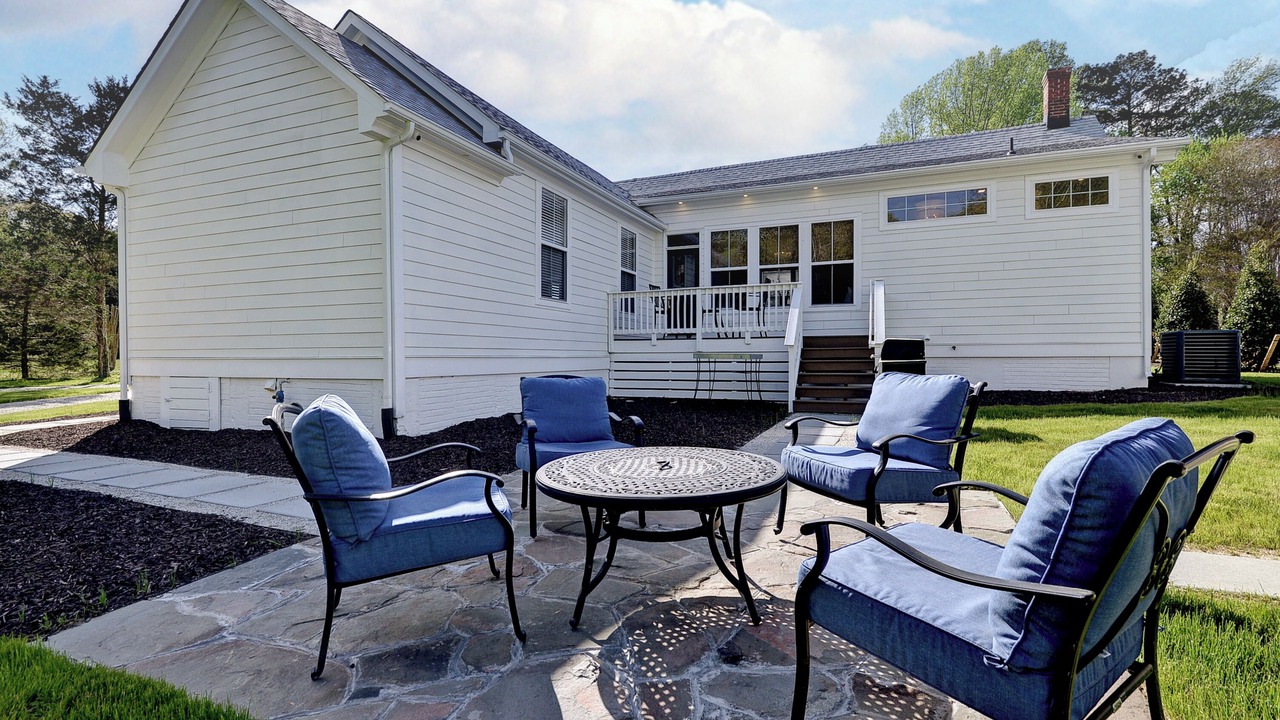 Photo of Patio Balcony in Stonehouse