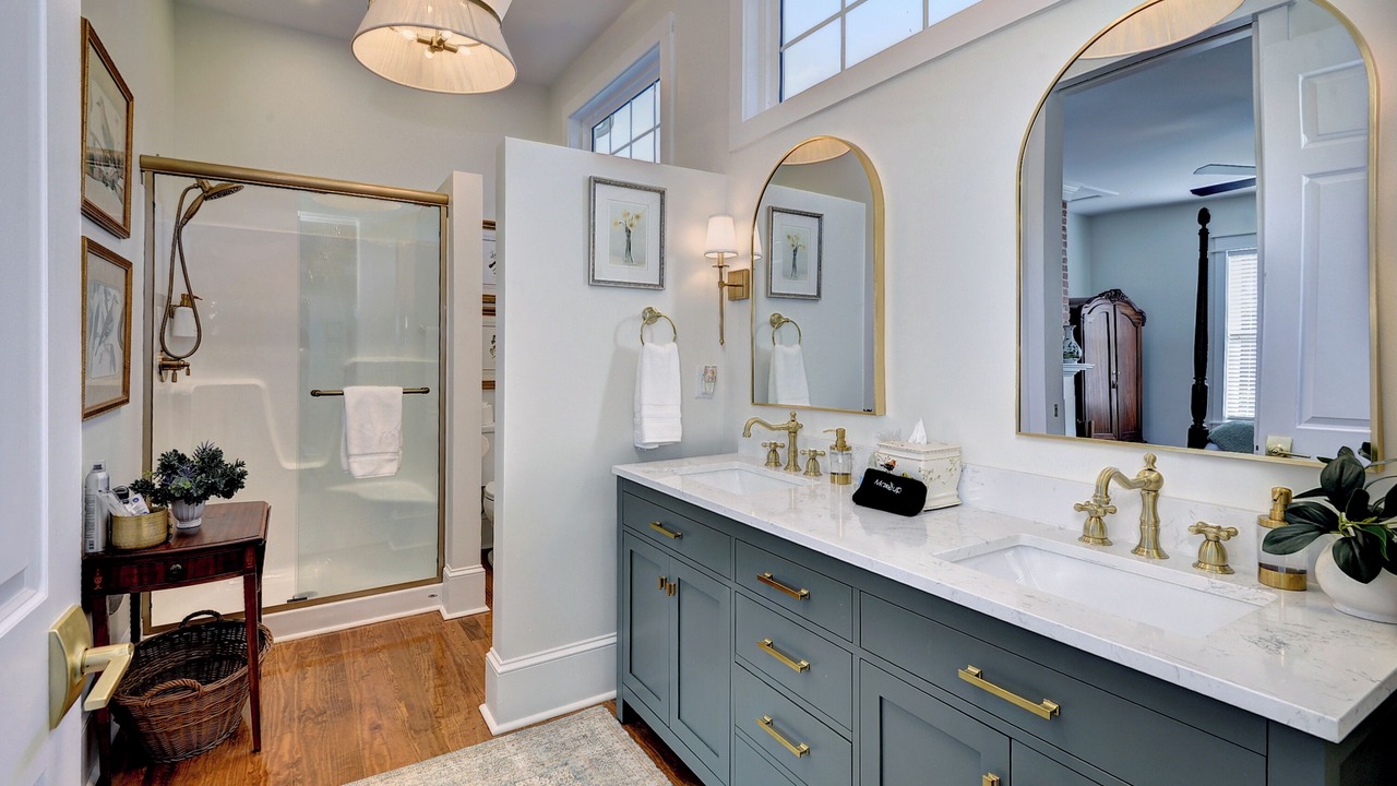 Photo of Bathroom in Stonehouse