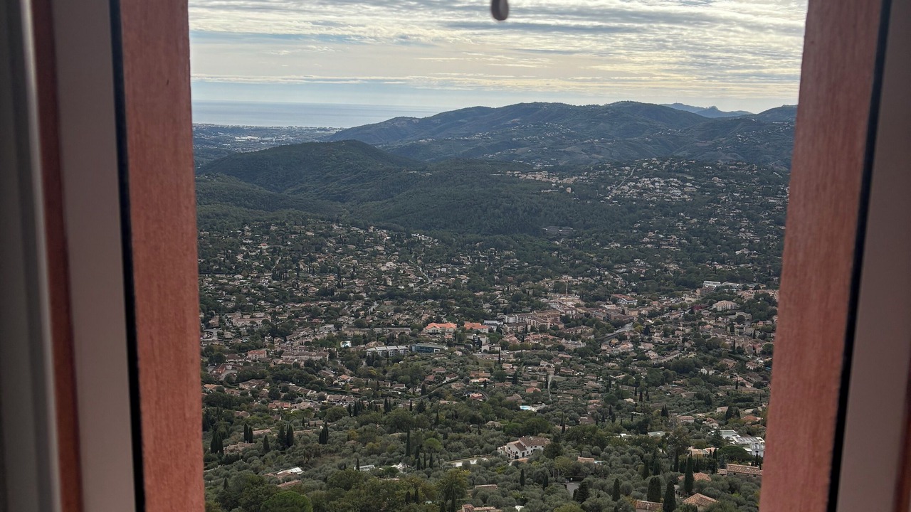 Photo of Others in Cabris