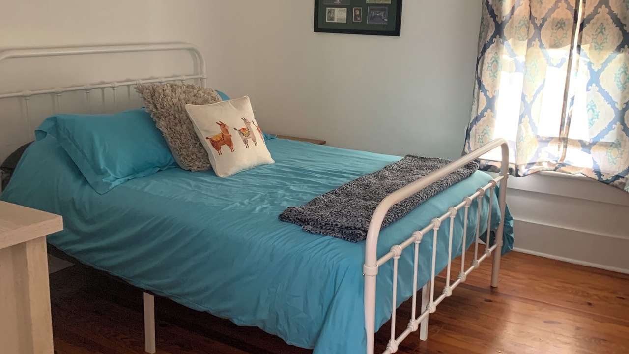 Photo of Bedroom in Narrowsburg