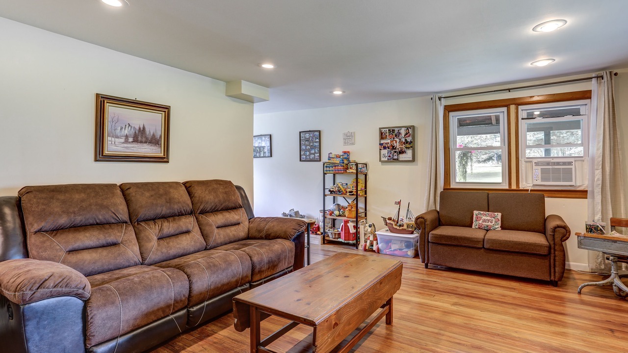 Photo of Livingroom in Narrowsburg